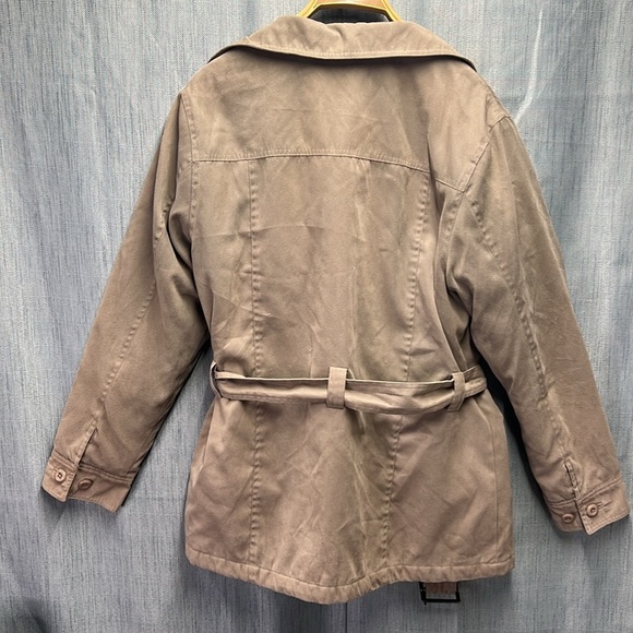 Cabelas sued like winter jacket size Large - Picture 7 of 10